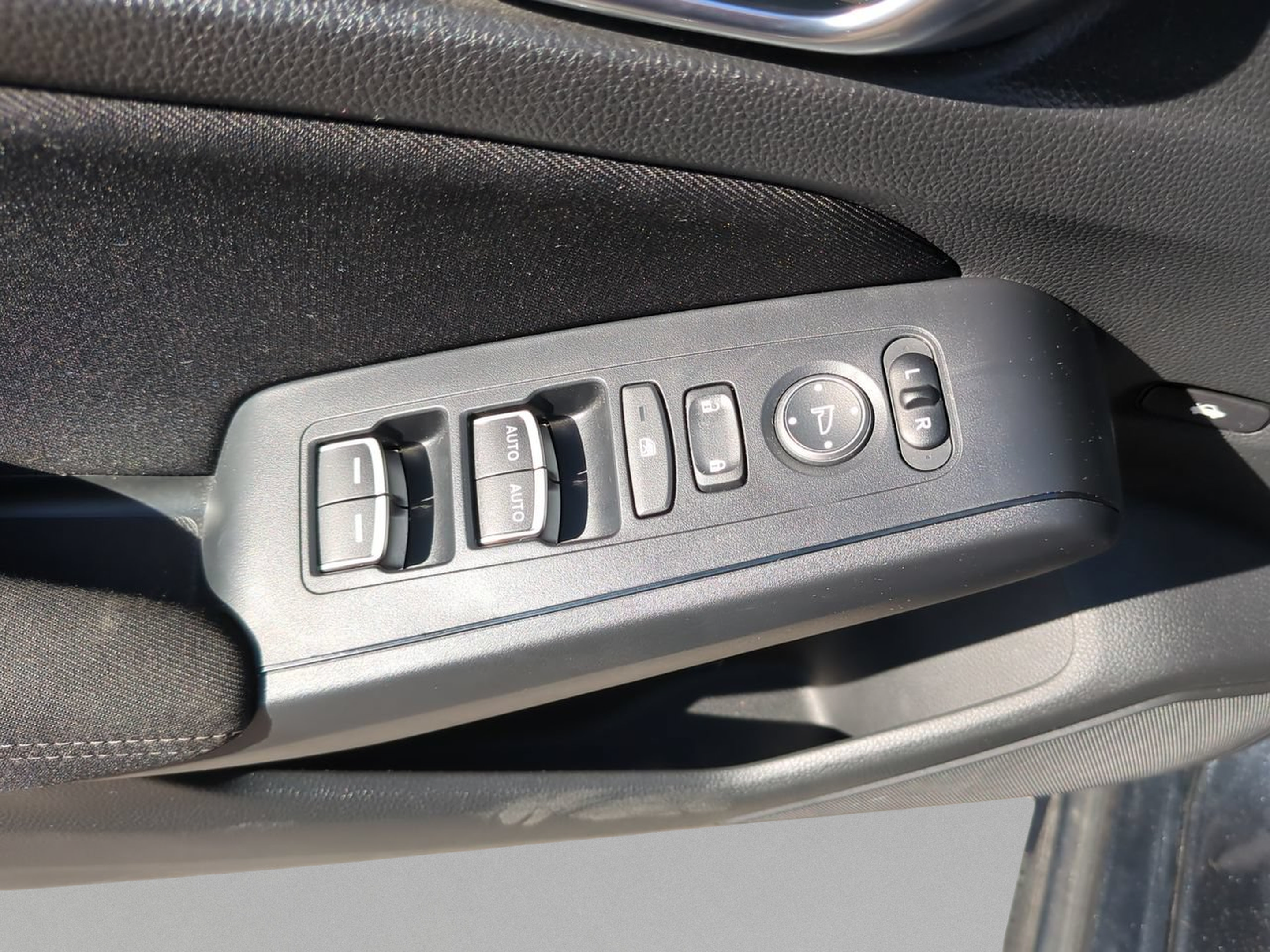 Certified 2025 Honda Civic Sport image 17