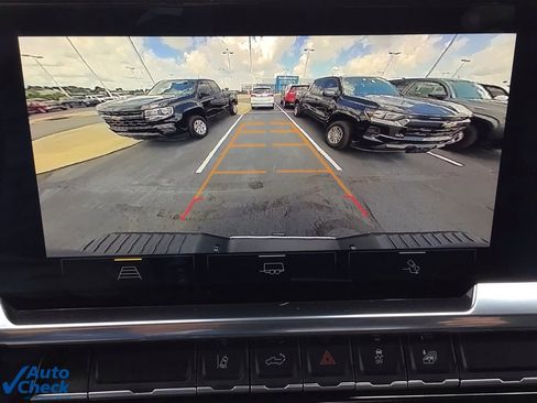 Used 2025 Chevrolet Silverado 2500 LTZ w/ LTZ Convenience Package image 28