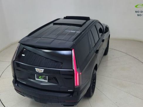 Used 2025 Cadillac Escalade Sport w/ Touring Package AWD/4WD image 90