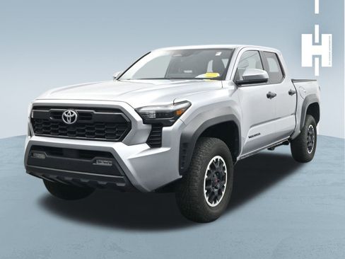 Used 2024 Toyota Tacoma TRD Off-Road image 1