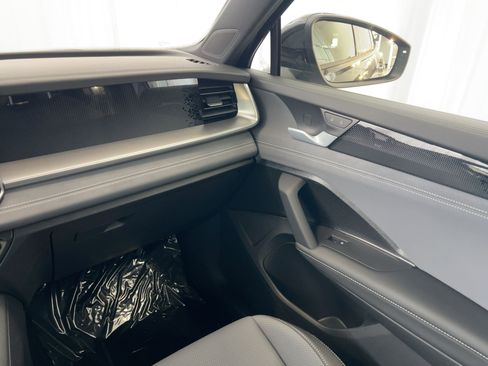 New 2026 Volkswagen Tiguan SE R-Line image 28