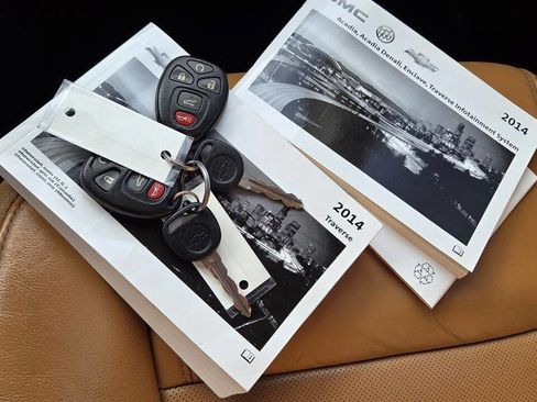 Used 2014 Chevrolet Traverse LTZ image 27