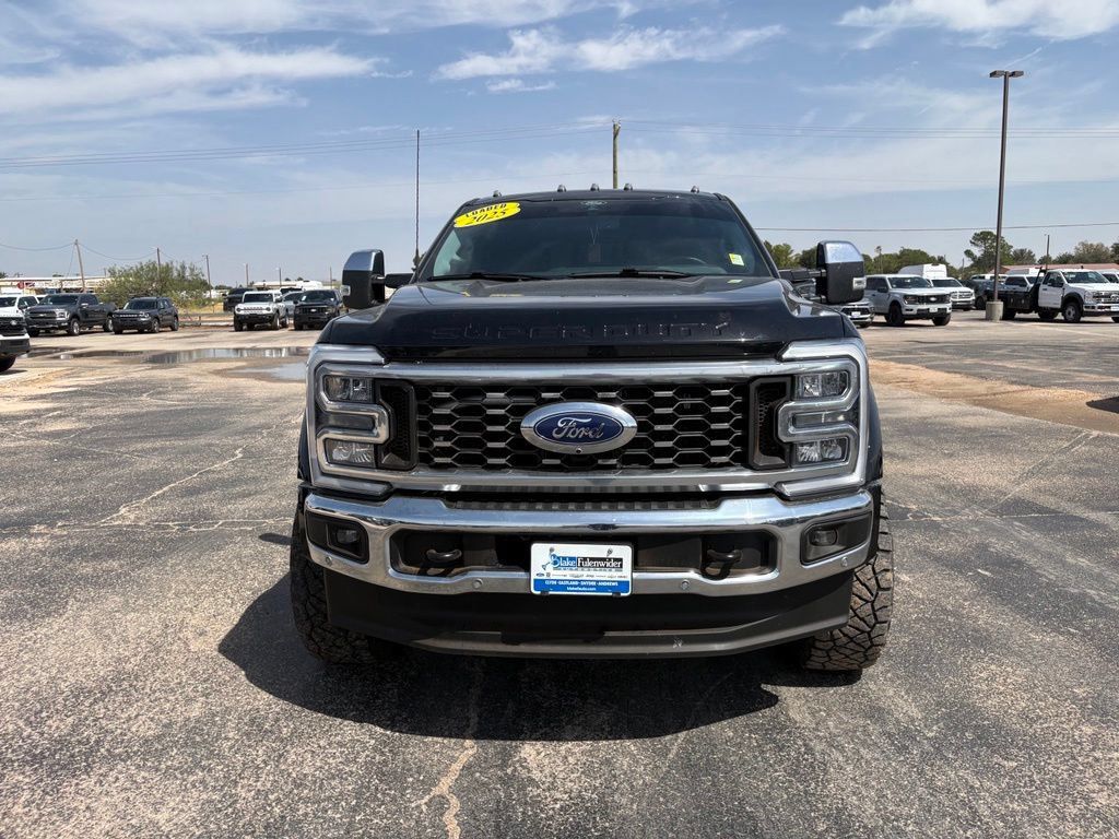 Used 2025 Ford F450 Lariat w/ Lariat Ultimate Package AWD/4WD image 3