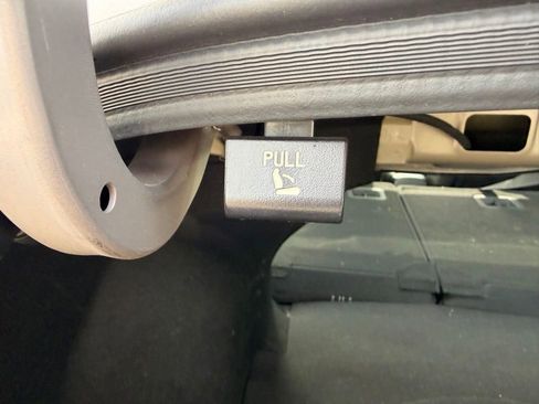 Used 2025 Hyundai Elantra SEL FWD image 38