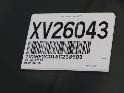 Used 2025 Volkswagen Atlas Cross Sport SE image 25