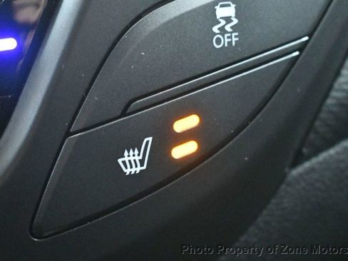 Used 2016 Hyundai Veloster Turbo image 35