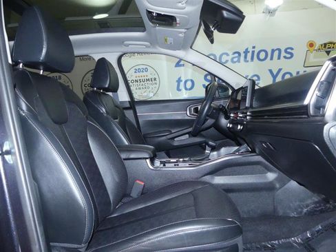 Used 2025 Kia Sorento S w/ Panoramic Sunroof Package AWD/4WD image 8