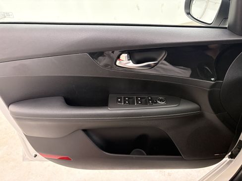 Used 2023 Kia Forte GT-Line w/ GT-Line Premium Package FWD image 24