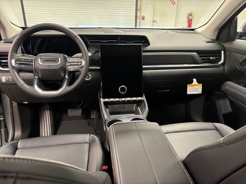 New 2026 GMC Terrain Denali w/ LPO, Black Badging Package image 27