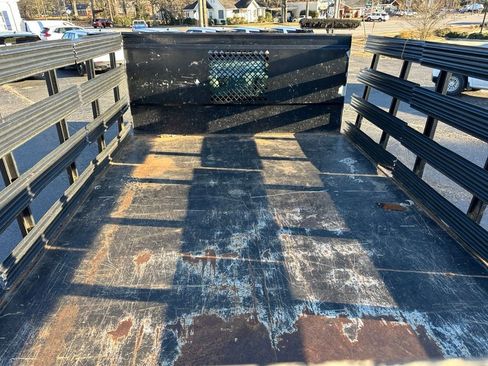 Used 2016 Ford F550 XL w/ Power Equipment Group image 13