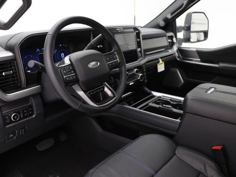 New 2026 Ford F450 Platinum w/ FX4 Off-Road Package image 24