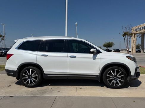 Used 2021 Honda Pilot Touring image 18