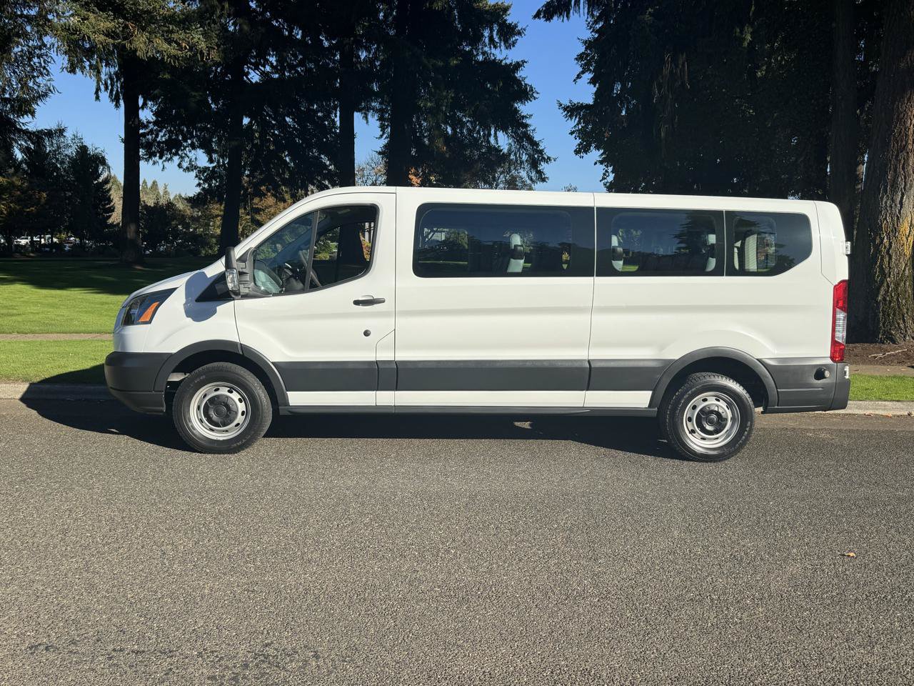Used 2016 Ford Transit 350 XL RWD image 2