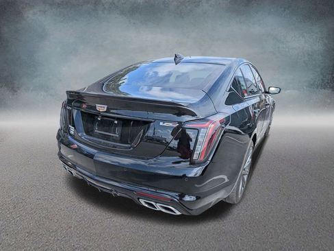 Used 2022 Cadillac CT5 V w/ Premium Package RWD image 9