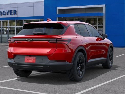 New 2026 Chevrolet Equinox EV LT image 4