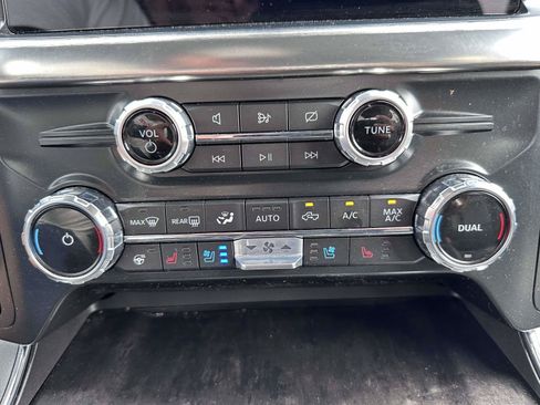 Used 2022 Ford F150 Lariat w/ Equipment Group 502A High AWD/4WD image 25