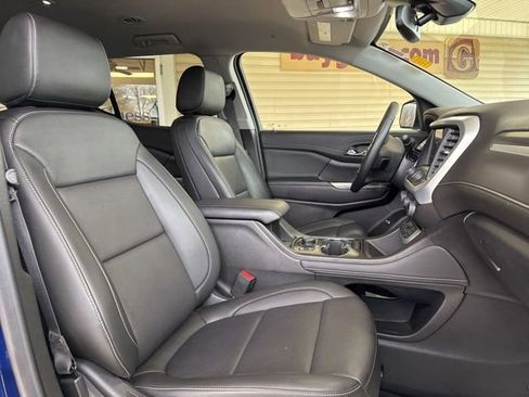 Used 2023 GMC Acadia SLT image 29
