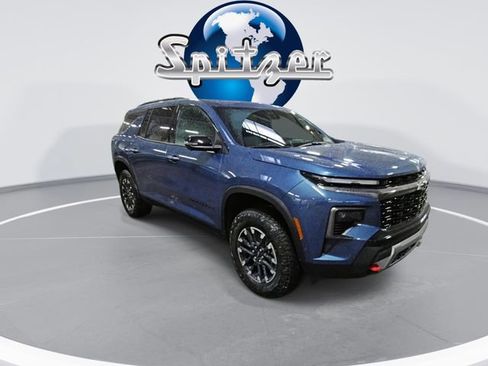 New 2026 Chevrolet Traverse Z71 w/ Enhanced Driving Package image 2