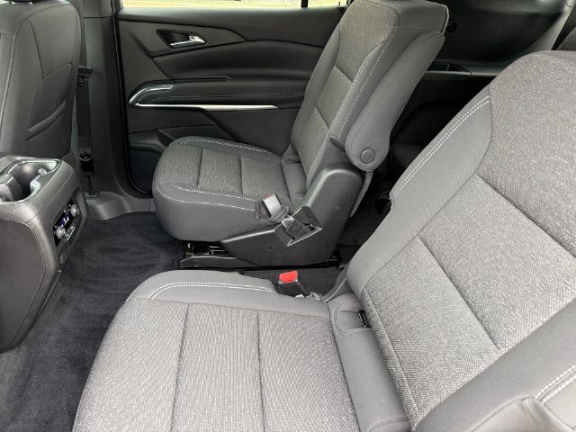 Used 2026 Chevrolet Traverse LT w/ Driver Confidence Package FWD image 26