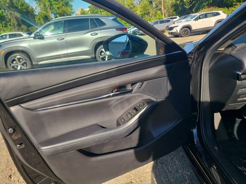 Used 2024 MAZDA MAZDA3 s FWD image 32
