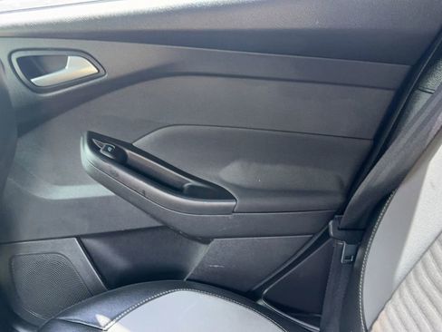 Used 2018 Ford Focus ST w/ Equipment Group 401A FWD image 31