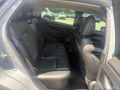 Used 2024 Nissan Ariya FWD image 18