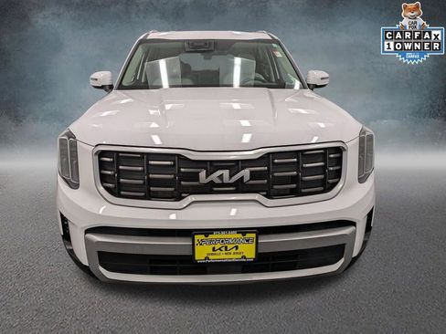 Certified 2024 Kia Telluride S w/ S Sunroof Package image 2