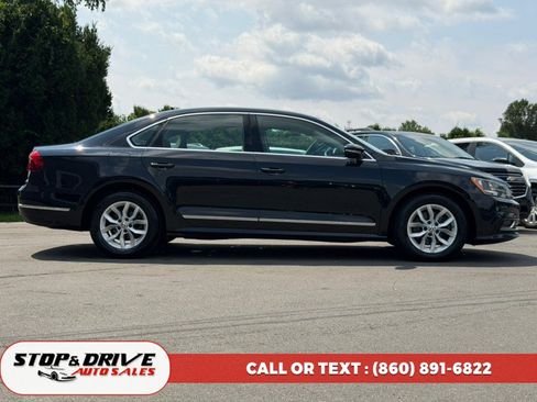 Used 2017 Volkswagen Passat 1.8T S FWD image 4