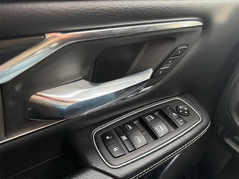 Used 2024 RAM 1500 Laramie image 28