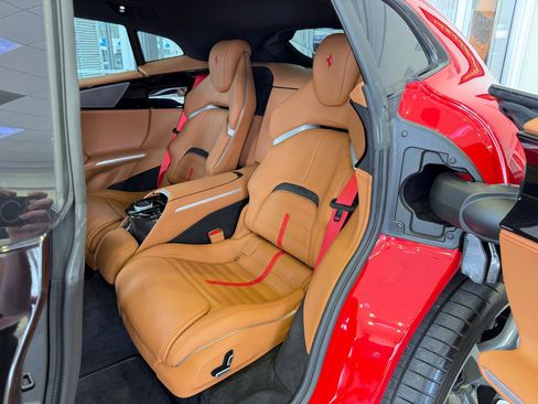 Used 2025 Ferrari Purosangue image 67