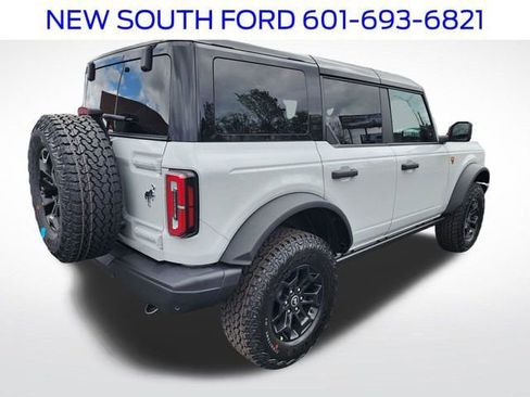 New 2026 Ford Bronco Badlands image 13