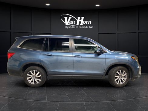 Used 2019 Honda Pilot EX image 2