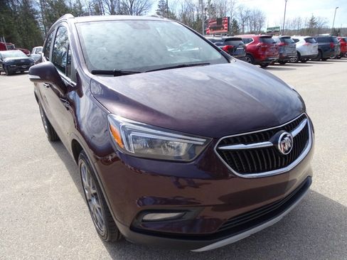 Used 2018 Buick Encore Sport Touring image 2