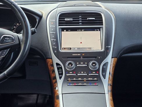 Used 2016 Lincoln MKX Reserve w/ Climate Package AWD/4WD image 27