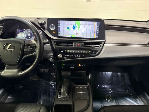 Used 2022 Lexus ES 350 w/ Premium Package image 21