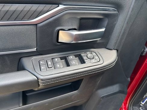 New 2026 RAM 2500 Big Horn AWD/4WD image 18
