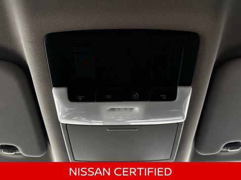 Certified 2025 Nissan Rogue SV image 27