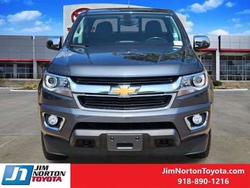 Used 2017 Chevrolet Colorado LT w/ Luxury Package, Chrome AWD/4WD image 2