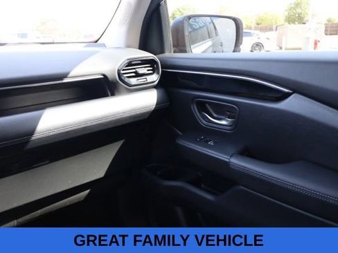 Used 2023 Honda Pilot EX-L image 12