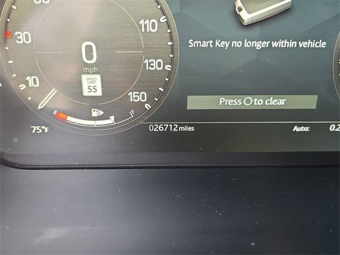 Used 2025 Land Rover Defender 110 S image 27