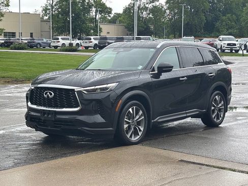Used 2023 INFINITI QX60 Luxe w/ Performance Audio Package AWD/4WD image 9