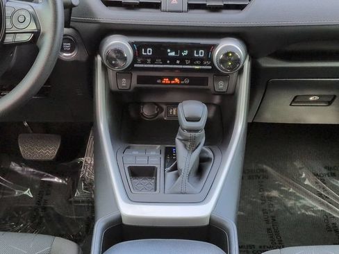 Used 2024 Toyota RAV4 XLE FWD image 19