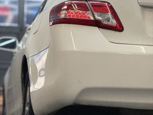 Used 2011 Toyota Camry LE w/ LE Extra-Value Pkg image 13