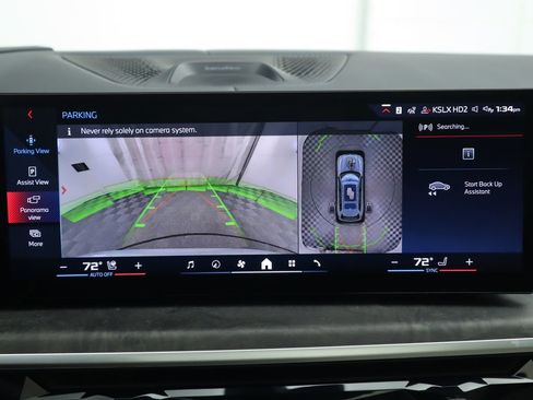 Used 2024 BMW X7 M60i w/ Executive Package image 16