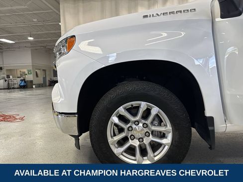 Used 2023 Chevrolet Silverado 1500 LT AWD/4WD image 41