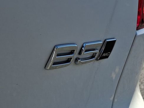 Used 2023 Volvo XC40 B5 Plus w/ Driver Assist Package AWD/4WD image 33
