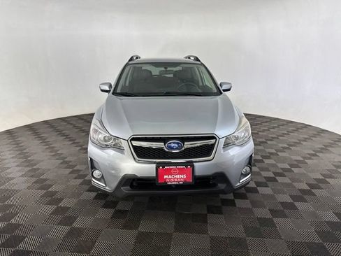 Used 2017 Subaru Crosstrek 2.0i Limited AWD/4WD image 2