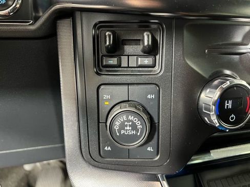 Used 2021 Ford F150 Platinum w/ Equipment Group 701A High AWD/4WD image 18