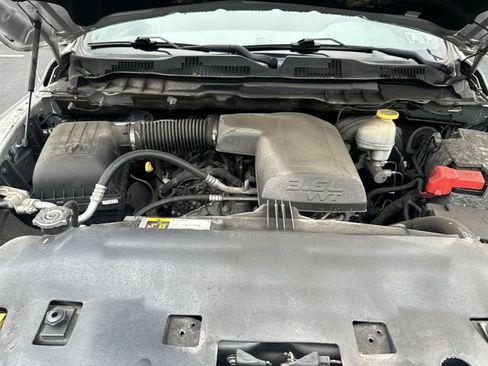Used 2018 RAM 1500 Express w/ Express Value Package AWD/4WD image 19