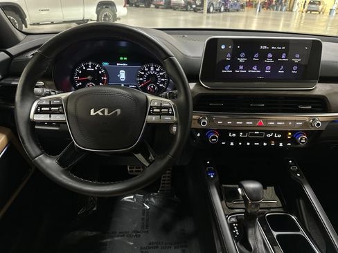 Used 2022 Kia Telluride SX image 28